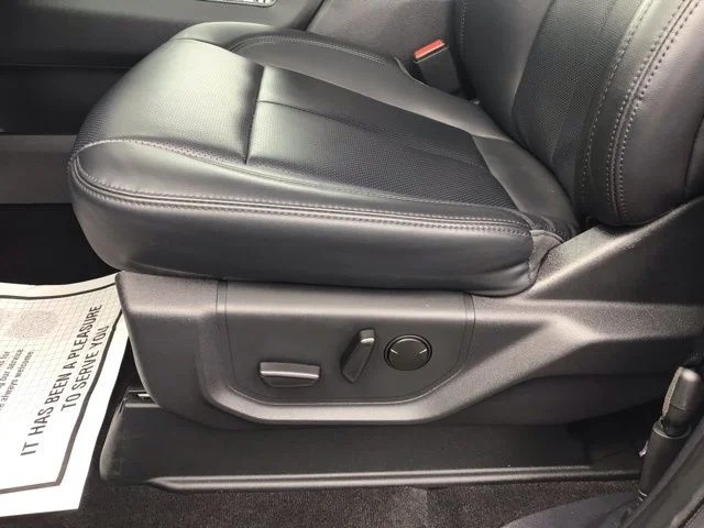 Used 2023 Ford Expedition - photo 13