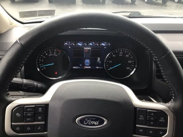 Used 2023 Ford Expedition - photo 14