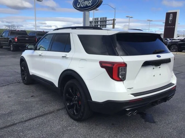Used 2020 Ford Explorer - photo 2
