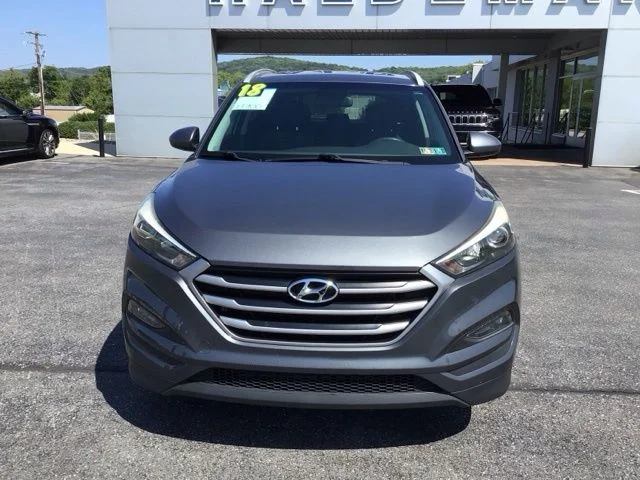 Used 2018 Hyundai Tucson - photo 2