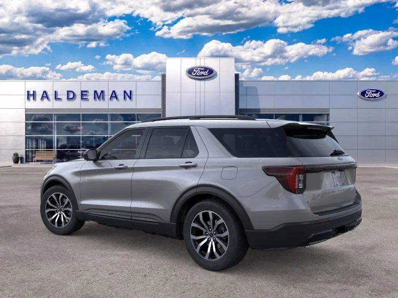 New 2026 Ford Explorer - photo 2
