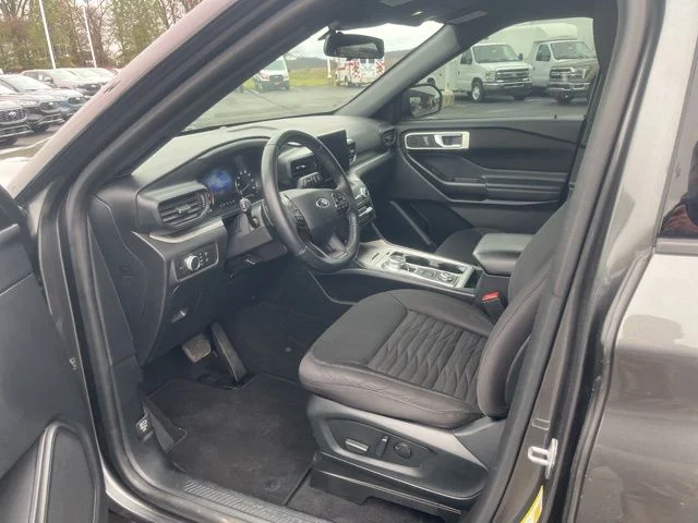 Used 2020 Ford Explorer - photo 9