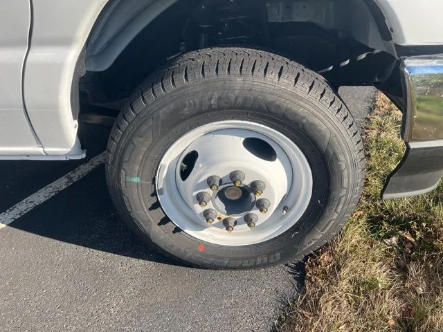 New 2026 Ford E-350 - photo 6