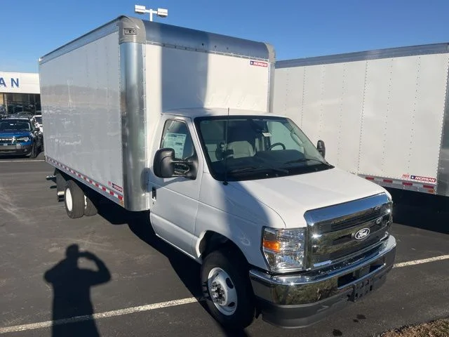 New 2026 Ford E-450 - photo 1