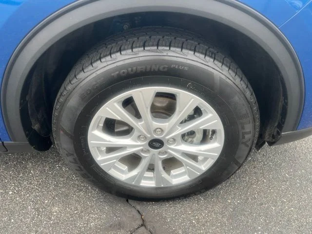 Used 2023 Ford Escape - photo 5