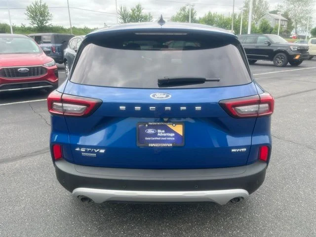 Used 2023 Ford Escape - photo 7