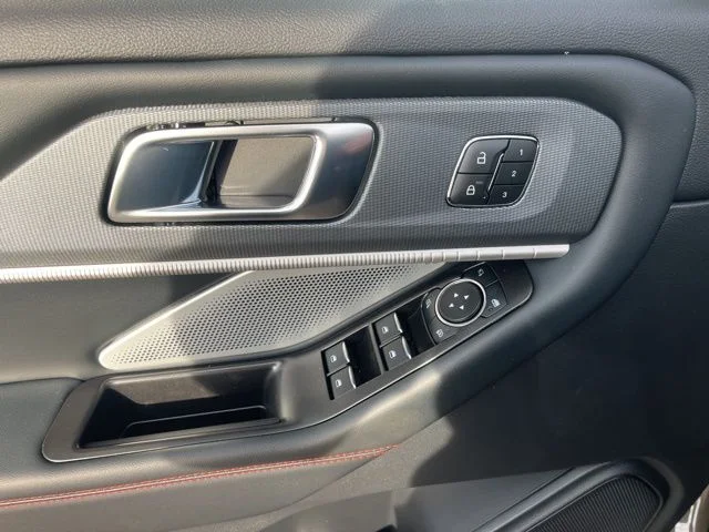 New 2026 Ford Explorer - photo 8