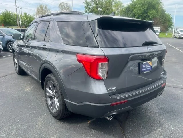 Used 2022 Ford Explorer - photo 8
