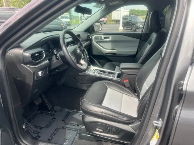 Used 2022 Ford Explorer - photo 10