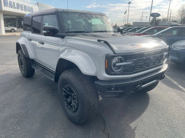 New 2026 Ford Bronco - photo 2