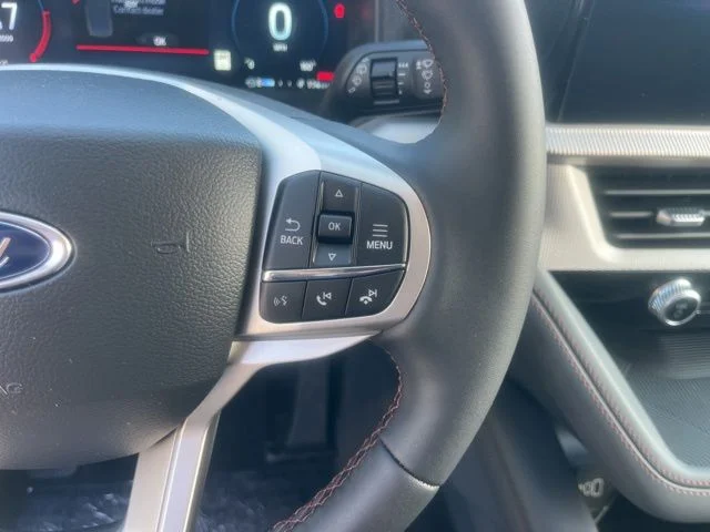 New 2026 Ford Explorer - photo 2