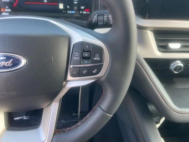 New 2026 Ford Explorer - photo 2