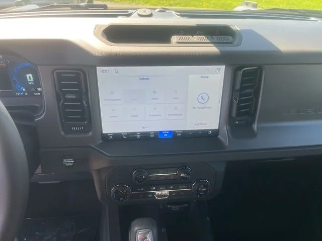 New 2026 Ford Bronco - photo 2