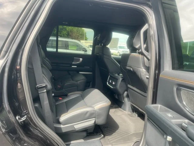 New 2026 Ford Expedition - photo 6