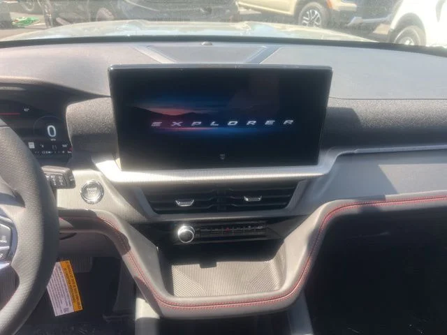 New 2026 Ford Explorer - photo 17