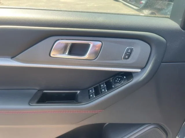 New 2026 Ford Explorer - photo 10