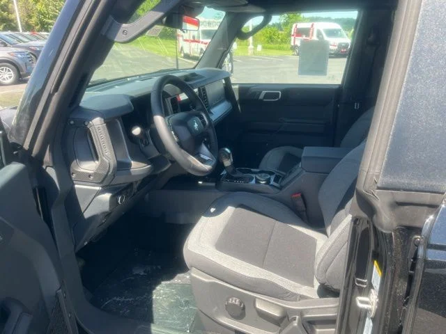New 2026 Ford Bronco - photo 9