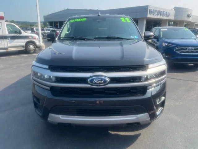 Used 2022 Ford Expedition - photo 1