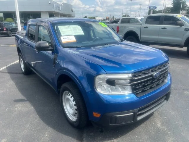Used 2023 Ford Maverick - photo 2