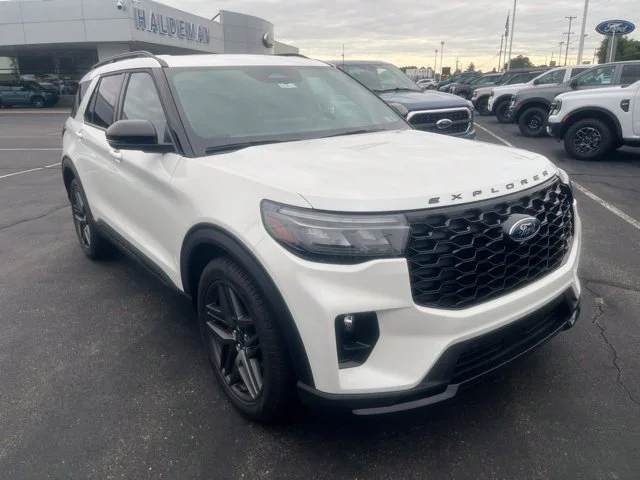 New 2026 Ford Explorer - photo 2