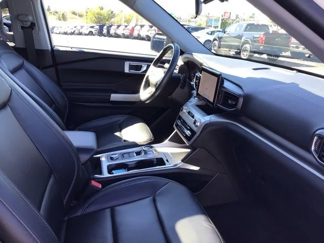 Used 2022 Ford Explorer - photo 12
