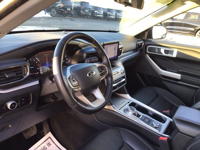 Used 2023 Ford Explorer - photo 9