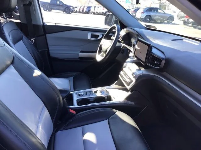 Used 2023 Ford Explorer - photo 12