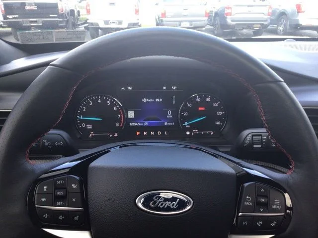 Used 2024 Ford Explorer - photo 13