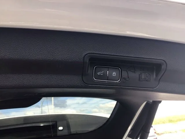 Used 2024 Ford Explorer - photo 27