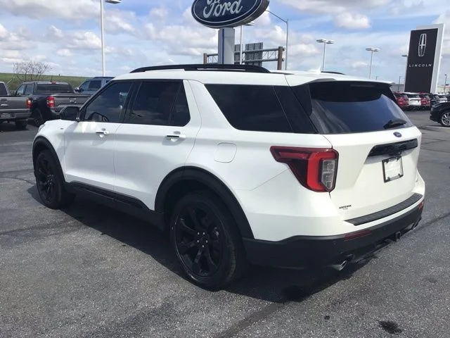 Used 2024 Ford Explorer - photo 6