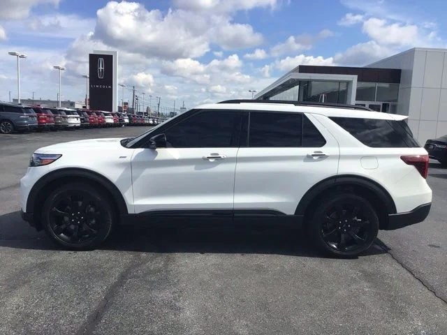 Used 2024 Ford Explorer - photo 7