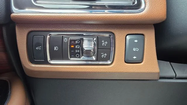 Used 2024 Lincoln Navigator - photo 22