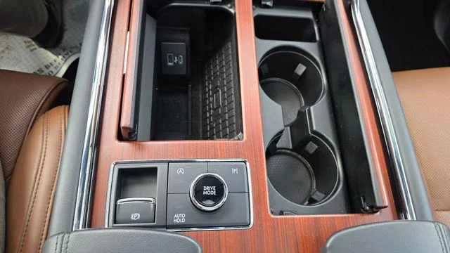 Used 2024 Lincoln Navigator - photo 27