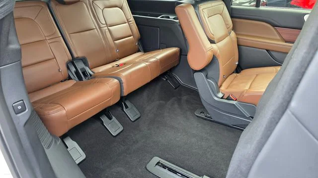 Used 2024 Lincoln Navigator - photo 37