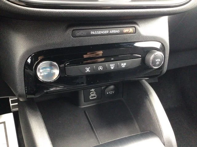 Used 2024 Ford Escape - photo 16