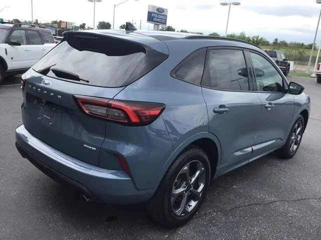 Used 2024 Ford Escape - photo 5
