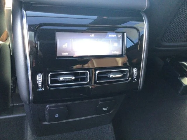 Used 2023 Lincoln Aviator - photo 23