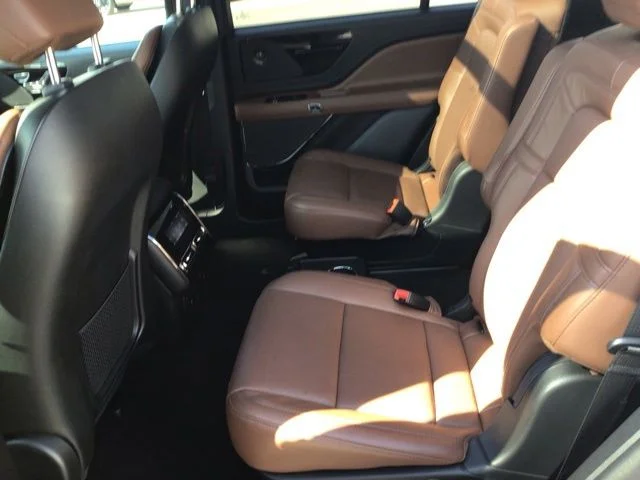 Used 2023 Lincoln Aviator - photo 25