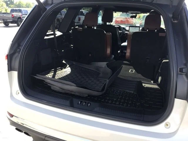 Used 2023 Lincoln Aviator - photo 28