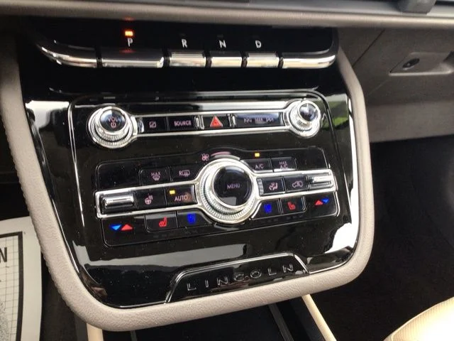Used 2022 Lincoln Corsair - photo 17