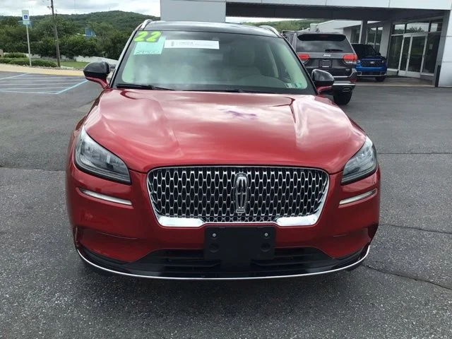 Used 2022 Lincoln Corsair - photo 2