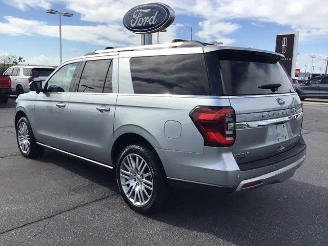Used 2023 Ford Expedition MAX - photo 2