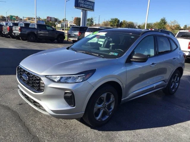Used 2024 Ford Escape - photo 1