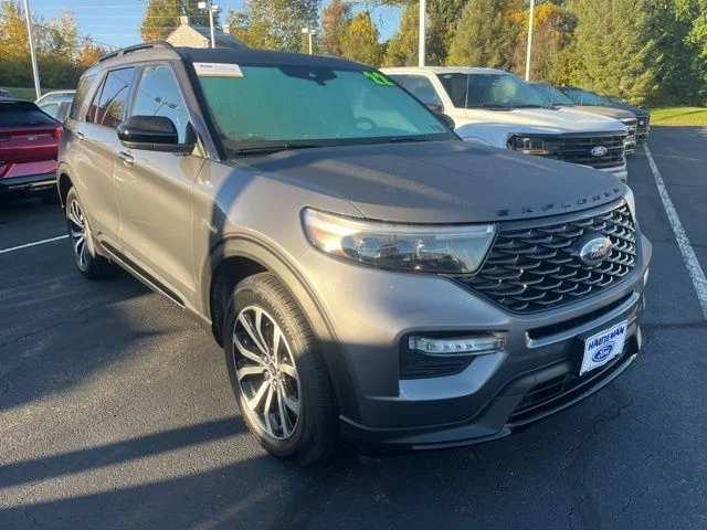 Used 2022 Ford Explorer - photo 2