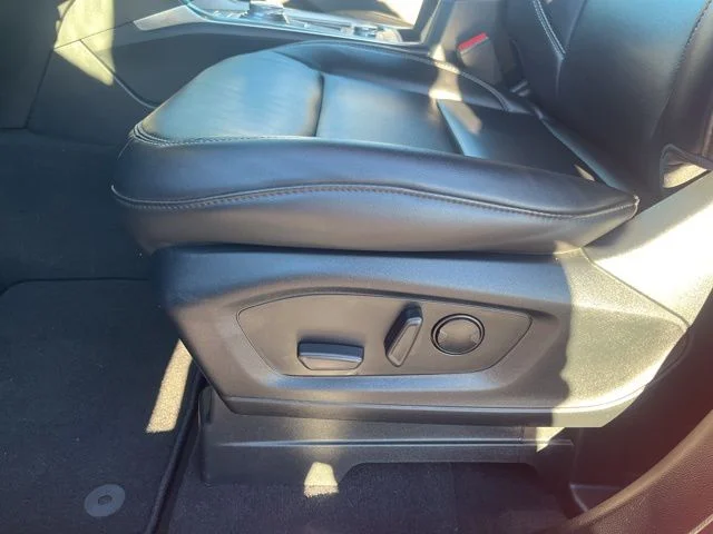 Used 2023 Ford Explorer - photo 12