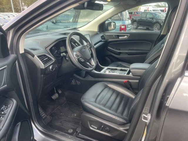 Used 2023 Ford Edge - photo 9