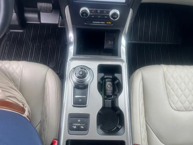 Used 2024 Ford Edge - photo 1