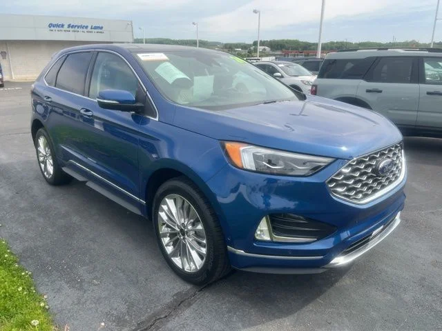 Used 2024 Ford Edge - photo 2
