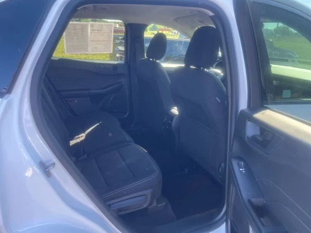 Used 2023 Ford Escape - photo 20