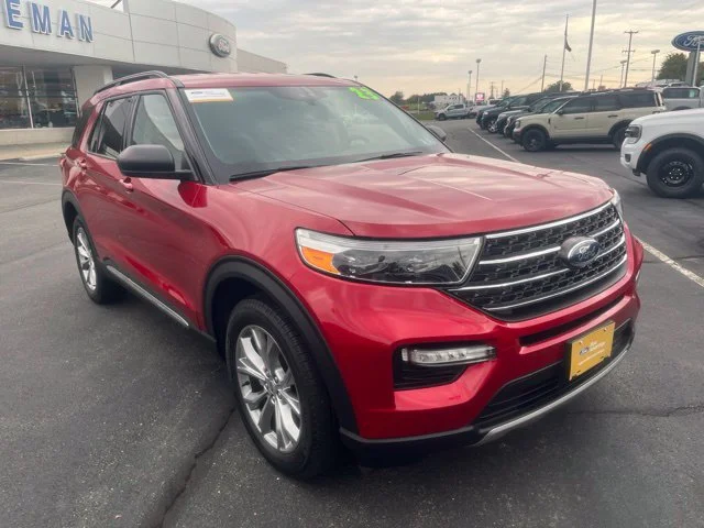 Used 2023 Ford Explorer - photo 2